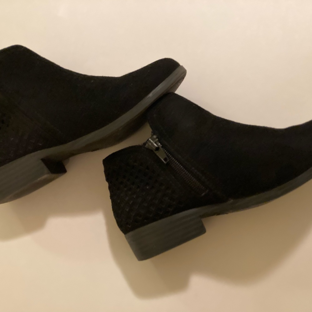 Little kid ankle booties